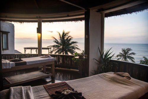 spa salon with beach view 53876 31335